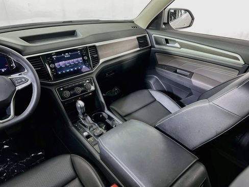 Used 2022 Volkswagen Atlas SE w/ Panoramic Sunroof Package AWD/4WD image 23