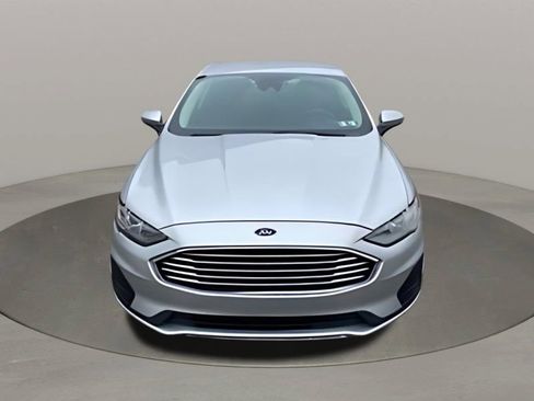 Used 2019 Ford Fusion SE image 5