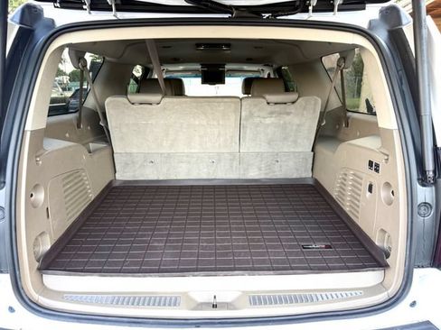 Used 2016 Chevrolet Suburban LTZ RWD image 28