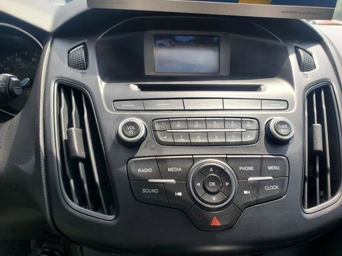 Used 2016 Ford Focus SE w/ Interior Protection Package FWD image 21