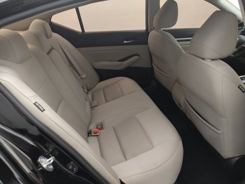 Used 2021 Nissan Altima 2.5 SV FWD image 19