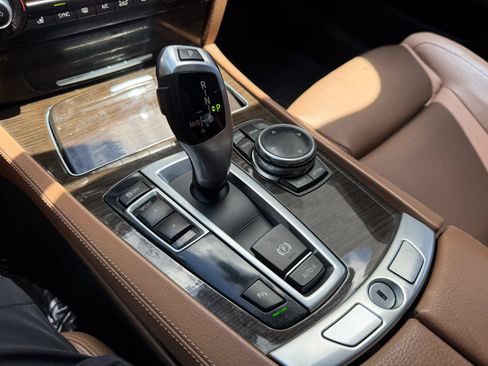 Used 2014 BMW 740Li RWD image 32