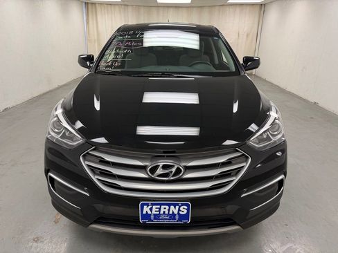 Used 2018 Hyundai Santa Fe Sport w/ Cargo Package FWD image 8
