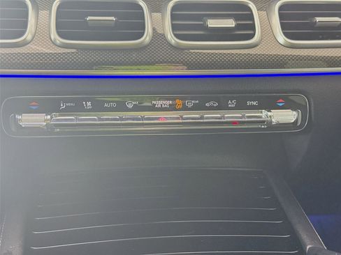 Used 2020 Mercedes-Benz GLE 350 4MATIC image 12