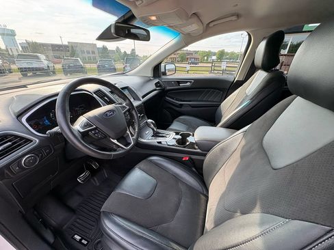 Used 2018 Ford Edge Sport w/ Equipment Group 401A AWD/4WD image 22