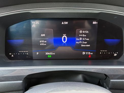 Certified 2023 Volkswagen Tiguan SE R-Line FWD image 21