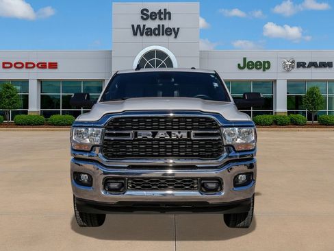 Used 2022 RAM 2500 Big Horn w/ Cold Weather Group AWD/4WD image 2