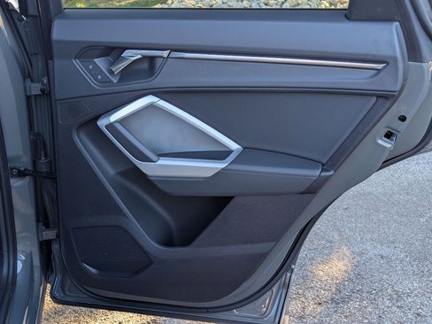 Used 2025 Audi Q3 2.0T Premium image 26