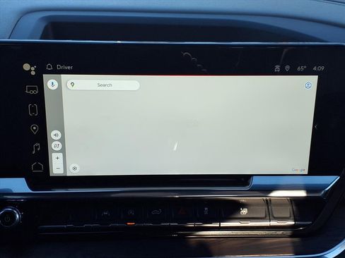 Used 2025 GMC Sierra 1500 SLT image 15