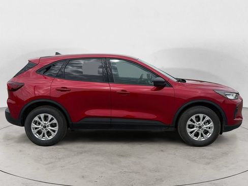 Certified 2025 Ford Escape Active w/ Cold Weather Package AWD/4WD image 4