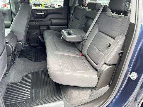 Used 2023 Chevrolet Silverado 1500 Custom AWD/4WD image 7