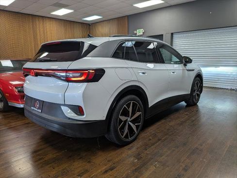 Used 2023 Volkswagen ID.4 Pro S image 5