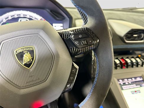 Used 2023 Lamborghini Huracan STO RWD image 23