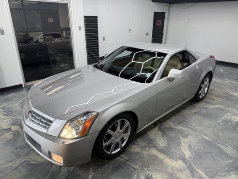 Used 2008 Cadillac XLR RWD image 21