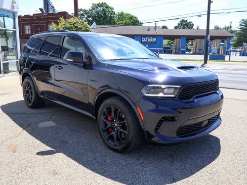 Used 2024 Dodge Durango R/T w/ Tow 'N Go Package AWD/4WD image 7