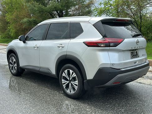 Certified 2023 Nissan Rogue SV w/ SV Premium Package AWD/4WD image 7