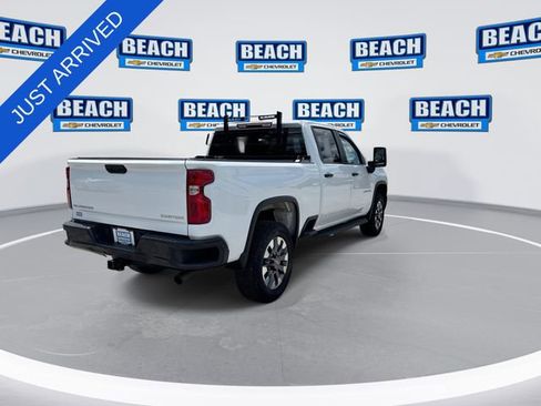 Used 2024 Chevrolet Silverado 2500 Custom w/ Custom Value Package AWD/4WD image 8