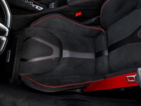 Used 2026 McLaren 750S Spider RWD image 22