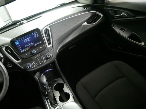 Used 2023 Chevrolet Malibu LT FWD image 11