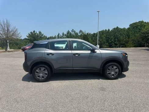 Used 2026 Nissan Kicks S FWD image 3