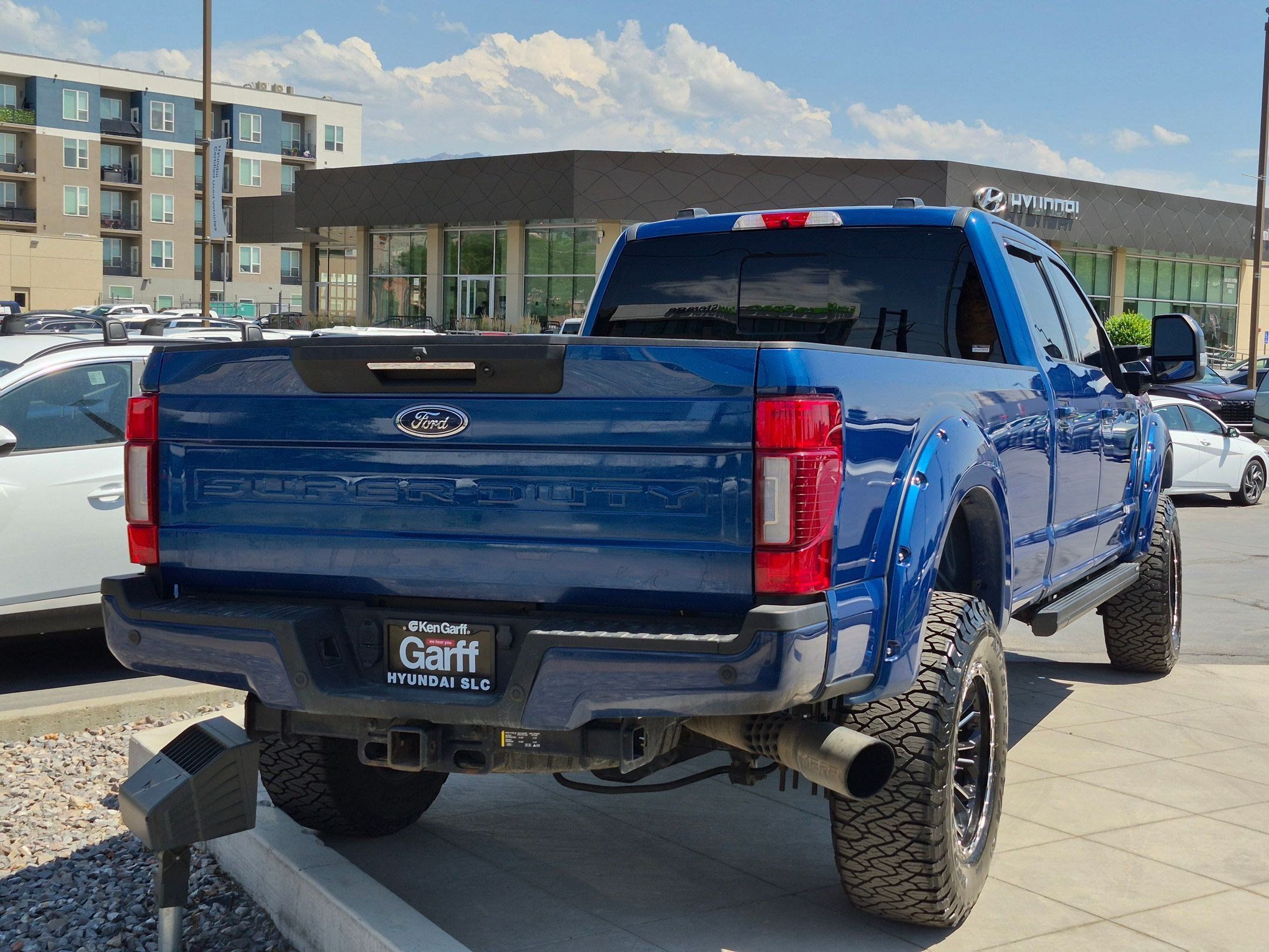 Used 2022 Ford F350 Lariat w/ Lariat Ultimate Package AWD/4WD image 3