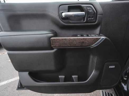 Used 2022 GMC Sierra 3500 Denali image 10