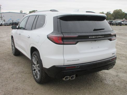 New 2026 GMC Acadia Denali Ultimate image 8