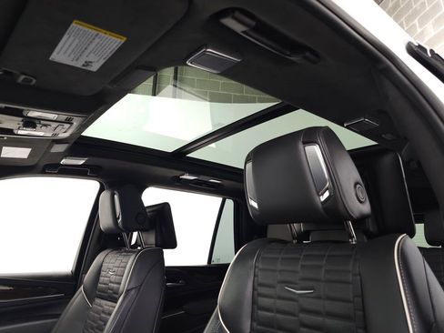 Certified 2023 Cadillac Escalade Sport Platinum w/ LPO, ONYX Package AWD/4WD image 26