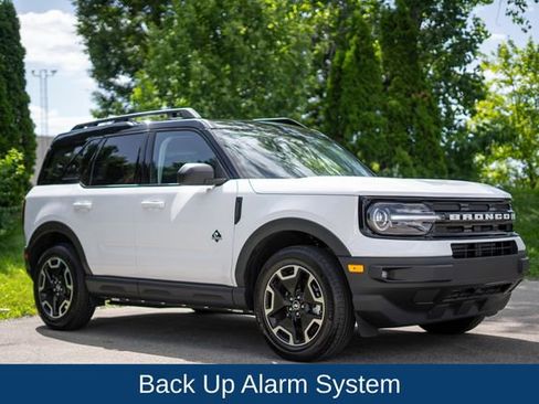 Used 2023 Ford Bronco Sport Outer Banks AWD/4WD image 3