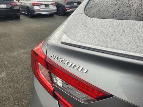 Used 2019 Honda Accord Sport image 6