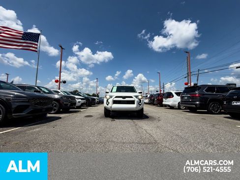 Used 2023 Toyota 4Runner SR5 Premium w/ Moonroof Package RWD image 28