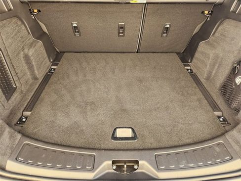 Used 2024 Land Rover Discovery Sport Dynamic SE image 31