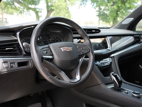 Certified 2024 Cadillac XT6 Premium Luxury image 17