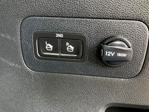 Used 2023 Hyundai Santa Fe Limited image 45