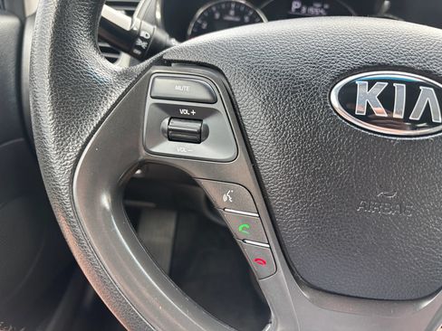 Used 2017 Kia Forte LX FWD image 17