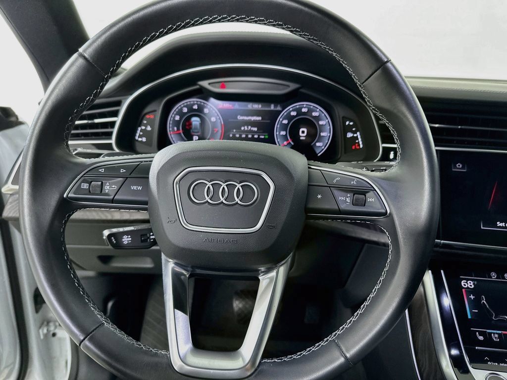 Used 2021 Audi Q8 Prestige w/ Prestige Package AWD/4WD image 18