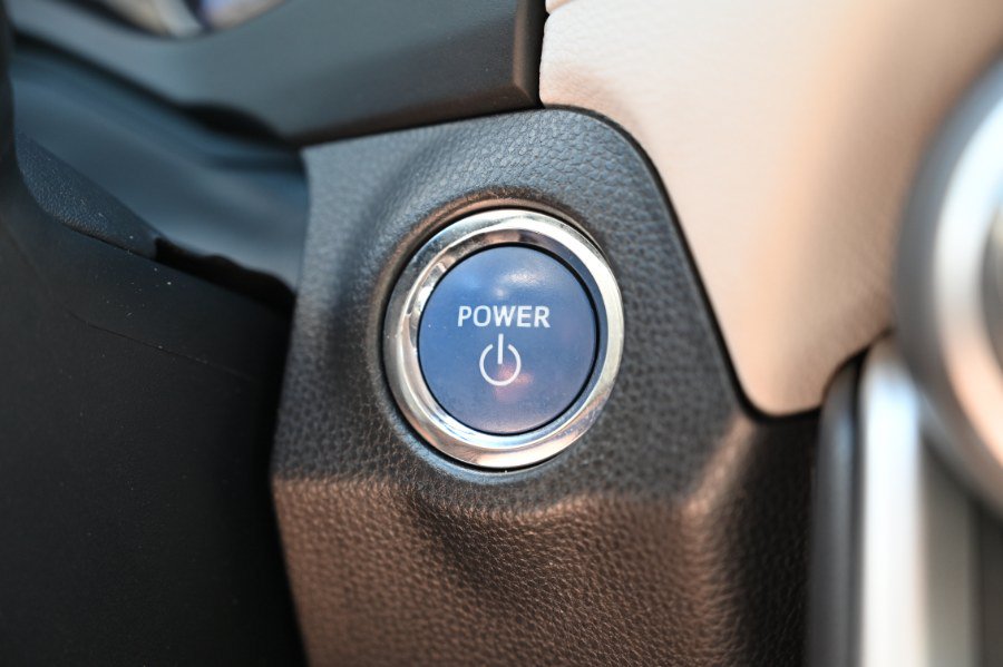 Used 2019 Toyota RAV4 XLE AWD/4WD image 29
