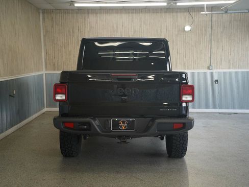 Used 2025 Jeep Gladiator Sport AWD/4WD image 8