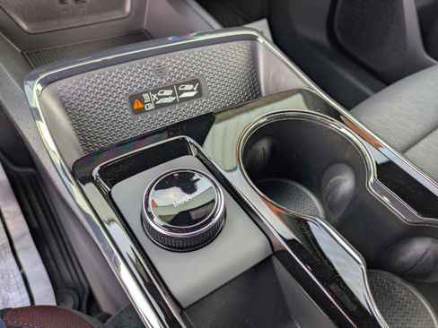 New 2026 Chevrolet Equinox RS image 22