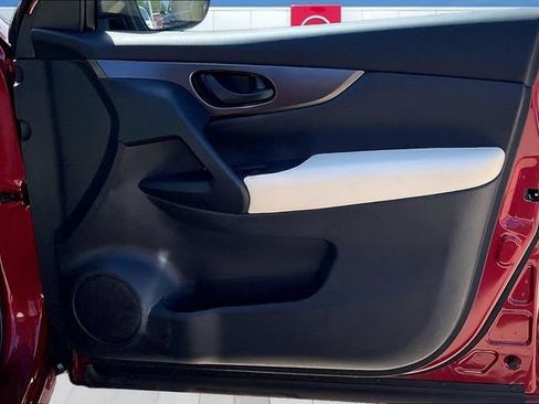 Used 2022 Nissan Rogue Sport S FWD image 27