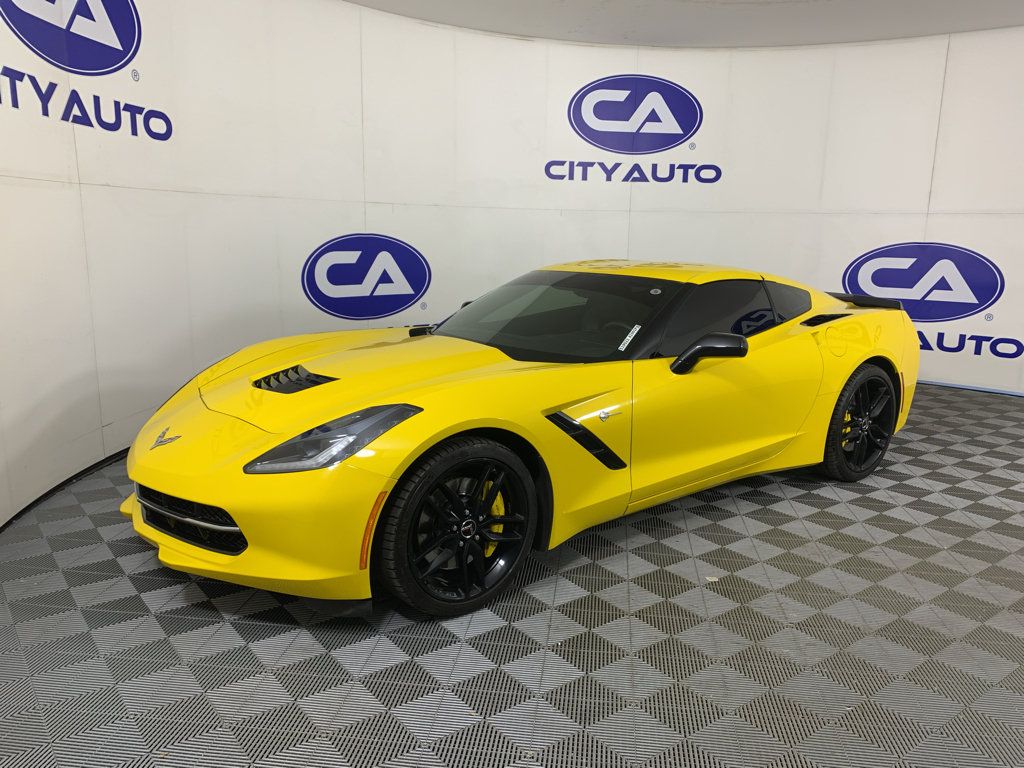 Used 2015 Chevrolet Corvette Stingray Coupe RWD image 7