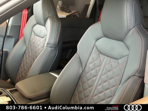 New 2026 Audi SQ7 Prestige AWD/4WD image 17