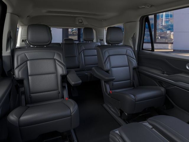 New 2026 Lincoln Navigator Premiere AWD/4WD image 31