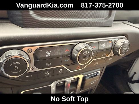 Used 2023 Jeep Wrangler Sport AWD/4WD image 23