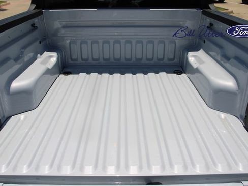 New 2026 Ford Maverick XLT w/ XLT Luxury Package FWD image 6