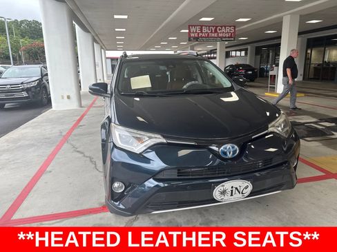 Used 2017 Toyota RAV4 Limited AWD/4WD image 8