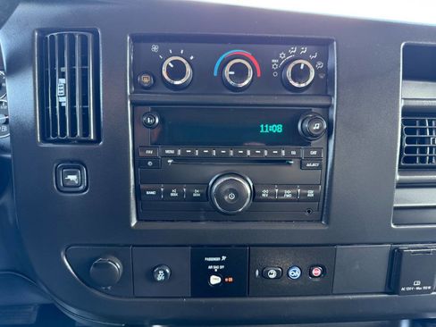 Used 2016 Chevrolet Express 2500 LS image 32