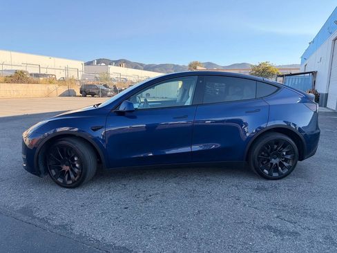 Used 2023 Tesla Model Y Long Range AWD/4WD image 13