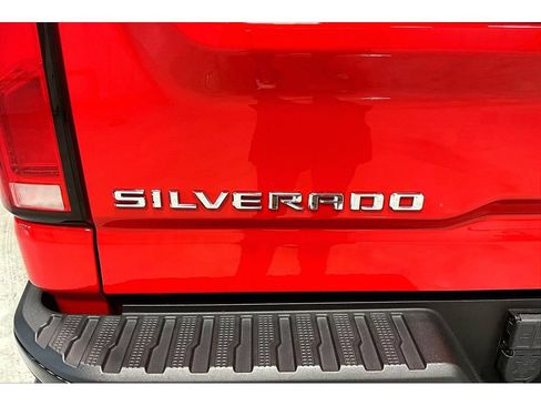 Used 2024 Chevrolet Silverado 2500 ZR2 w/ Technology Package AWD/4WD image 38