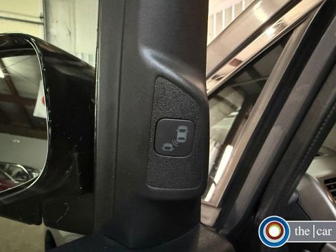 Used 2015 Honda Odyssey Touring Elite image 24